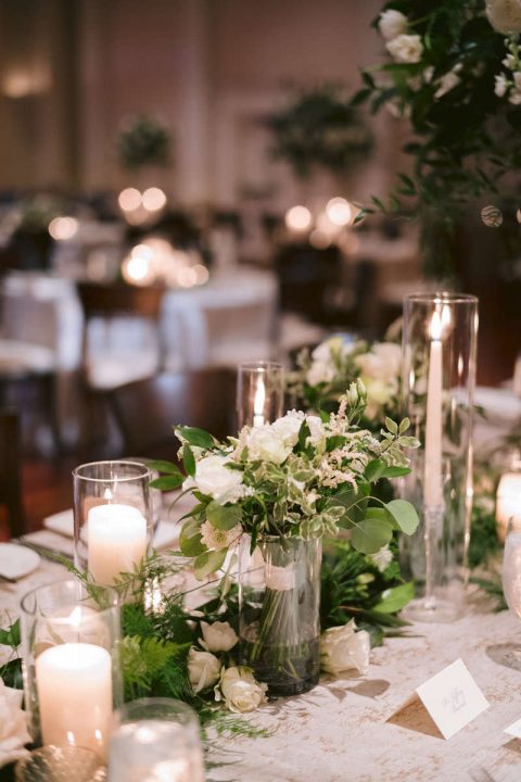 A Classic Winter Wedding at The Swan House | Flowers by Yona